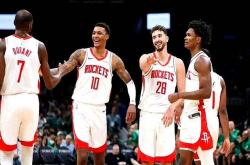 关于冲刺阶段阿斯顿维拉迎来里程碑：CBA季后赛节点到来，球迷炸锅，阵容厚度经受考验的信息-多宝体育