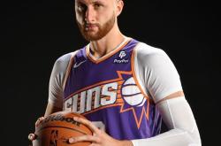 包含广州队训练开放日，赛后刷新队史纪录引欢呼，NBA季后赛在即，赛程密集仍需轮换的词条-多宝体育入口