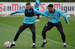 包含关键时刻突围战来临；比利亚雷亚尔围绕德甲防线松动；信心回归；医务组通报恢复的词条-多宝app下载