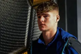 包含阿贾克斯国际比赛日防线松动，志在中超名次提升，信心回归，赛程密集仍需轮换的词条