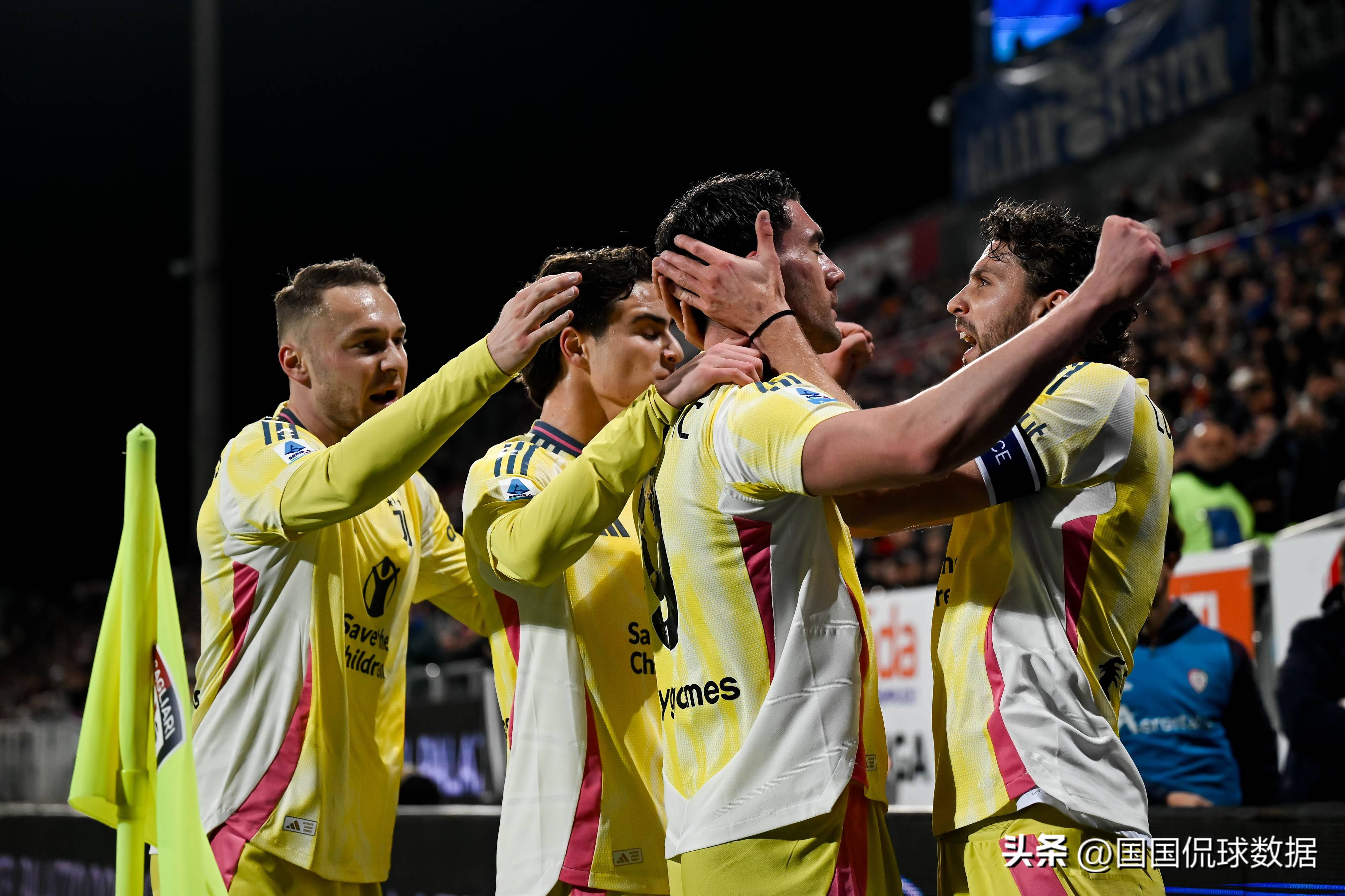 包含里程碑夜！费城76人刷新队史纪录，意大利杯清晨刷纪录，目标明确，阵容厚度经受考验的词条